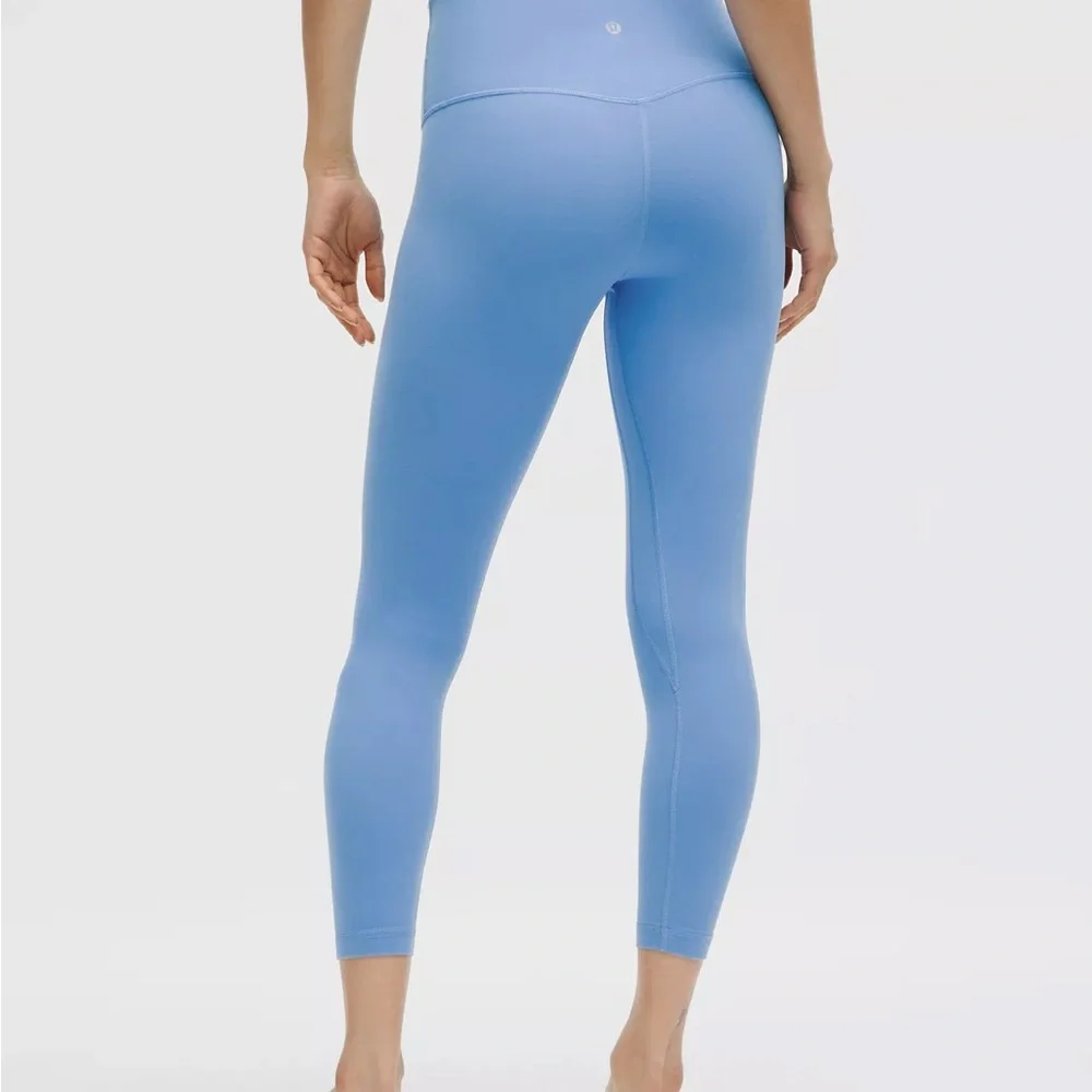 NWT LULULEMON - Align™ High-Rise Crop 23